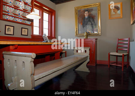 Cucina-sala da pranzo in Knud Rasmussen in casa Hundested, North Sealand, Danimarca Foto Stock