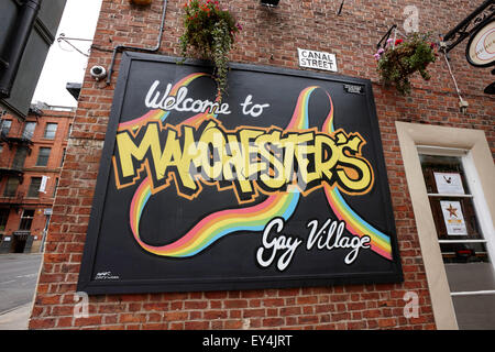 Canal Street Manchester gay village England Regno Unito Foto Stock