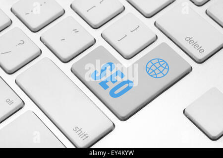 SEO tasto sulla tastiera del computer Foto Stock