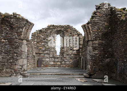 Dettaglio dei rovinato la Cattedrale di San Pietro e di San Paolo al sito monastico di Glendalough nella contea di Wicklow Foto Stock