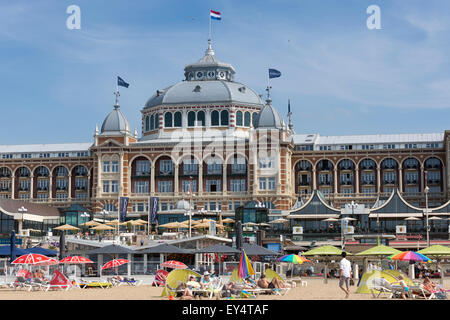 Grand Hotel Amrâth Kurhaus e il casinò sulla spiaggia di Scheveningen, Holland, Paesi Bassi Foto Stock