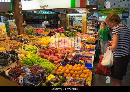 Mercato Kleinmarkthalle hall, Frankfurt am Main, Hesse, Germania Foto Stock