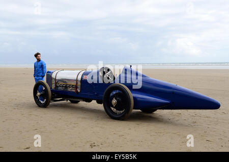 Blue Bird sunbeam racing car su Pendine Sands Carmarthernshire Galles Foto Stock