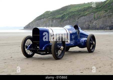 Blue Bird sunbeam racing car su Pendine Sands Carmarthernshire Galles Foto Stock