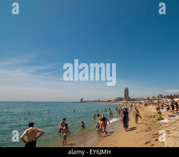 Spiaggia di El Poblenou, Barcellona Foto Stock