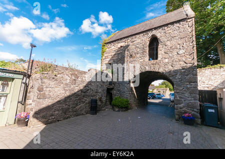 Porta della città, Carlingford, Irlanda Foto Stock