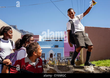 Città del Capo Sud Africa,Bo-Kaap,Schotsche Kloof,quartiere malese,musulmano,quartiere,studenti neri ragazze ragazze ragazze,ragazzi femmine ragazzi maschi Foto Stock