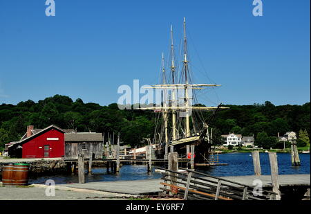 Mystic, Connecticut: tre-masted 1892 Joseph Conrad nave a vela di Mystic Seaport Foto Stock