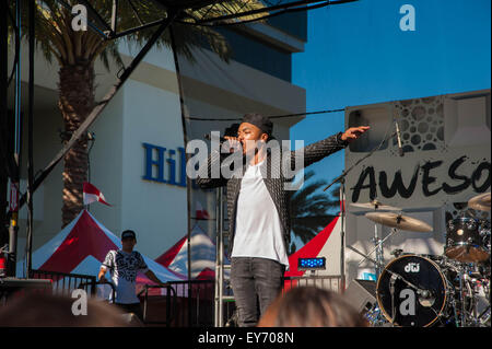 Anaheim, California, USA. Il 22 giugno, 2015. Josh Levi esegue a VidCon la sesta conferenza annuale all'Anaheim Convention Center di Anaheim, in California, il 22 giugno 2015 Credit: Randy Miramontez/Alamy Live News Foto Stock