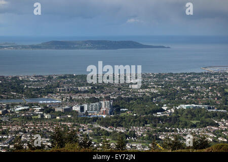 Attraverso, antenna, angolo, architettura, architettura, balla, Hailee, bridge, edificio occupato, canal, capitale, auto, città di Dublino, Foto Stock