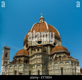 Duomo o Duomo di Firenze con cupola disegnata da Filippo Brunelleschi. Firenze, Italia. Foto Stock