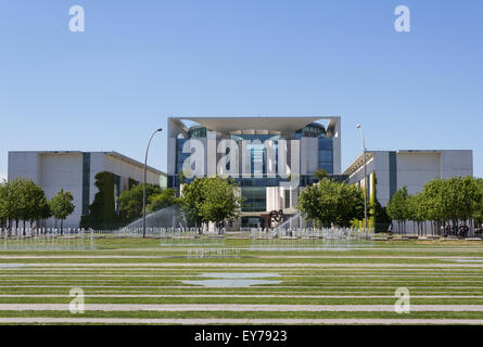 Il tedesco della Cancelleria federale (Bundeskanzleramt) vista frontale esterna. Foto Stock