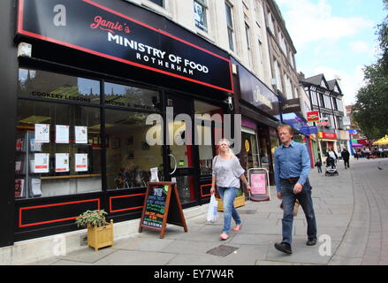 Jamie è ministero dei prodotti alimentari centro in tutti i Santi Square, Rotherham, South Yorkshire, Inghilterra, Regno Unito - 2015 Foto Stock