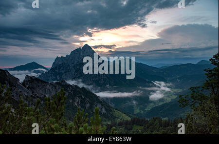 Großer Ödstein mountain nella luce del mattino, Gesäuse gamma, Stiria, Austria Foto Stock