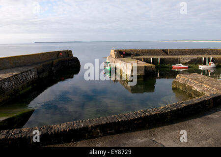 La bella e storica Keiss Harbour, Caithness in Scozia Foto Stock