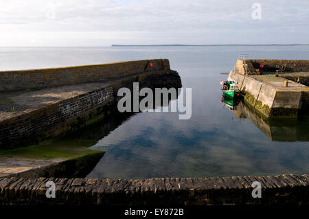 La bella e storica Keiss Harbour, Caithness in Scozia Foto Stock