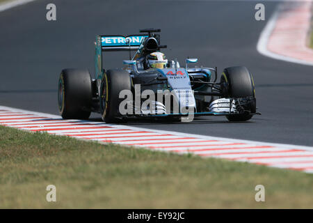 Hungaroring, Budapest, Ungheria. Il 24 luglio, 2015. FIA Formula 1 Gran Premio di Ungheria. Giorno di pratica. Mercedes AMG Petronas F1 driver Lewis Hamilton. Credito: Azione Sport Plus/Alamy Live News Foto Stock