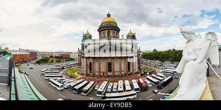 La Russia, San Pietroburgo, Isaac, 07.14 Radici.2015: una vista di Isaac da 5 piani dell'hotel 4 stagione Foto Stock