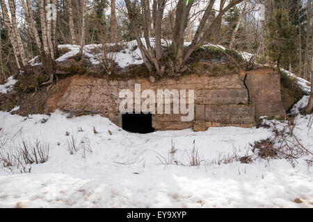 Bunker di inverno di guerra Foto Stock