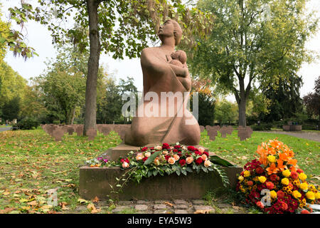 Karlsruhe, Germania, Monumento all'aria delle vittime di guerra della II Guerra Mondiale Foto Stock