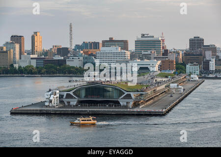 Osanbashi International Passenger Terminal di Yokohama, Giappone Foto Stock