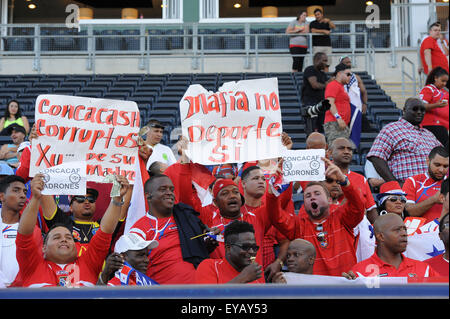 Chester, Pennsylvania, USA. Xxv Luglio, 2015. I fan di Panama mostrano il loro malcontento con CONCACAF in terzo luogo match che è stato giocato al PPL Park di Chester Pa (credito Immagine: © Ricky Fitchett via ZUMA filo) Foto Stock