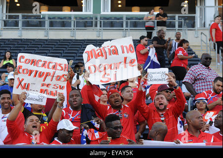 Chester, Pennsylvania, USA. Xxv Luglio, 2015. I fan di Panama mostrano il loro malcontento con CONCACAF in terzo luogo match che è stato giocato al PPL Park di Chester Pa (credito Immagine: © Ricky Fitchett via ZUMA filo) Foto Stock