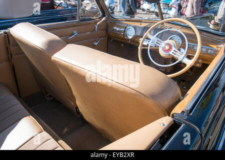 Sydney, Australia. 26 Luglio, 2015. Foto di Ford Mercury convertibile dal 1947. Credit: modello10/Alamy Live News Foto Stock