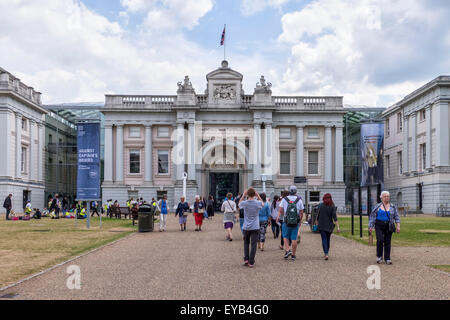 Il National Maritime Museum di Greenwich, Londra - esterno e la facciata nord del palazzo storico Foto Stock