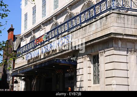 Vista frontale della Britannia Adelphi Hotel, Liverpool, Merseyside England, Regno Unito, Europa occidentale. Foto Stock