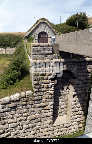 Lato meridionale area per la cittadella di Verne carcere sull'isola di Portland nel Dorset Foto Stock