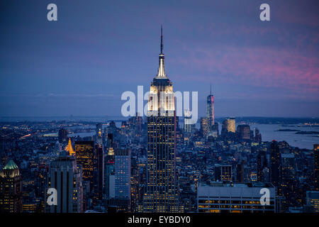 Empire State Building al tramonto nella città di new york Foto Stock