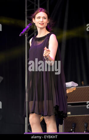 South Shields, Regno Unito. 26 Luglio, 2015. Sophie Ellis Bextor a South Tyneside concerto gratuito nel parco Bents South Shields UK, domenica 26 luglio 2015. Credito: Peter Reed / Alamy Live News Foto Stock