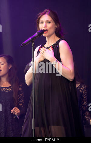 South Shields, Regno Unito. 26 Luglio, 2015. Sophie Ellis Bextor a South Tyneside concerto gratuito nel parco Bents South Shields UK, domenica 26 luglio 2015. Credito: Peter Reed / Alamy Live News Foto Stock