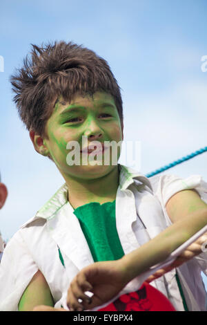 Swanage, DORSET REGNO UNITO 26 luglio 2015. Swanage sfilata di carnevale in luglio con il tema di supereroi - Incredibile Hulk Credito: Carolyn Jenkins/Alamy Live News Foto Stock