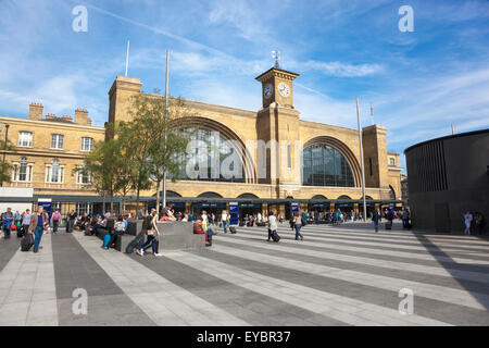 Stazione di King Cross e Square, London, Regno Unito Foto Stock