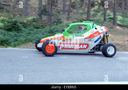 Canencia, Spagna. Xxv Luglio, 2015. Madrid Rally Championship. -Demoncar-, di Nelson Fernandez Alvarez, durante la salita al passo di montagna di Canencia, il 25 luglio 2015. Nelson Fernandez finito in ottava posizione. Credito: Russet apple/Alamy Live News Foto Stock