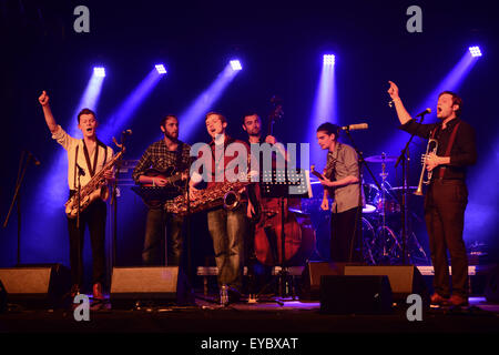 Barnsley, Regno Unito. Il 25 luglio 2015. La grande facilità di esecuzione al di sotto le stelle Festival, Barnsley, South Yorkshire. Immagine: Scott Bairstow/Alamy Foto Stock