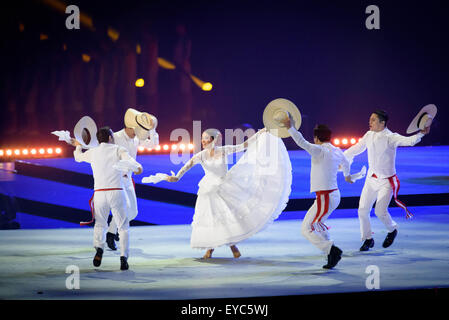 Toronto, Ontario, Canada. 26 Luglio, 2015. Giochi Panamericani 2015 chiuso stasera a Rogers Centre con grande performance musicale a Toronto in Canada. Credito: Igor Vidyashev/ZUMA filo/Alamy Live News Foto Stock