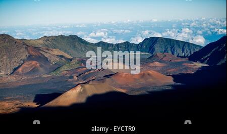 Vista panoramica del paesaggio vulcanico, Haleakala National Park, Maui, Hawaii Foto Stock