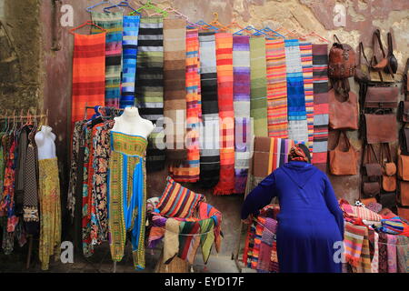 Essaouira la coloratissima Unesco-elencati di Medina, in Marocco, Africa del Nord Foto Stock