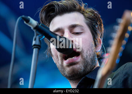 Milano Italia. Il 26 luglio 2015. Il belga/indie pop band BALTHAZAR si esibisce dal vivo a CarroPonte apertura della mostra di dEUS Credito: Rodolfo Sassano/Alamy Live News Foto Stock