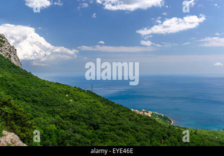 Panorama di Foros. Foros Chiesa. Vista dalla parte superiore.In Crimea, Russia. Foto Stock