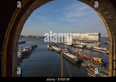 Case galleggianti in Amsterdam Foto Stock