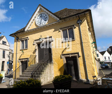 Casa Mercato, costruita nel 1655, Tetbury, Cotswolds, Gloucestershire, England, Regno Unito Foto Stock