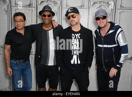 New York, NY, STATI UNITI D'AMERICA. 27 Luglio, 2015. Jon Moss, Mikey Craig, Boy George, Roy fieno di presenze per AOL costruire serie di altoparlanti: Cultura Club, sede di AOL, New York, NY Luglio 27, 2015. Credito: Derek Storm/Everett raccolta/Alamy Live News Foto Stock