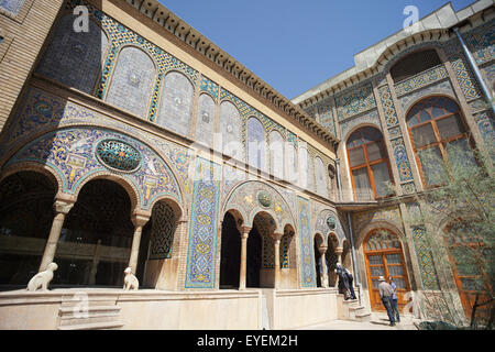 La casa di stagno (Howz Khaneh), Golestan Palace; Tehran, Iran Foto Stock