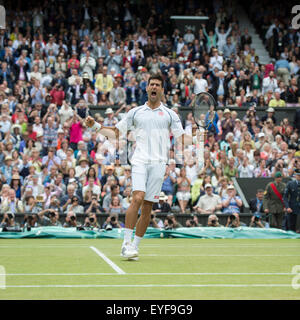 12.07.2015. Il torneo di Wimbledon Tennis Championships 2015 tenutosi presso il All England Lawn Tennis e Croquet Club di Londra, Inghilterra, Regno Unito. Foto Stock