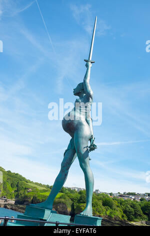 La statua in bronzo "Verity' di Damien Hirst in vista laterale Foto Stock