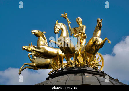 Carro del Sole sul tempio del sole , nel nuovo castello, Eremo, Bayreuth, Alta Franconia, Baviera, Germania Foto Stock